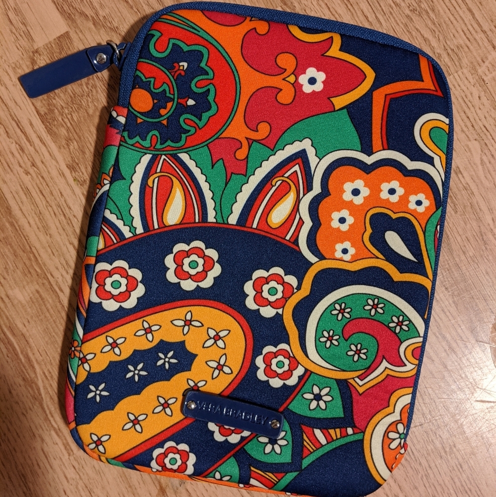 BNWOT Vera Bradley Tablet Sleeve